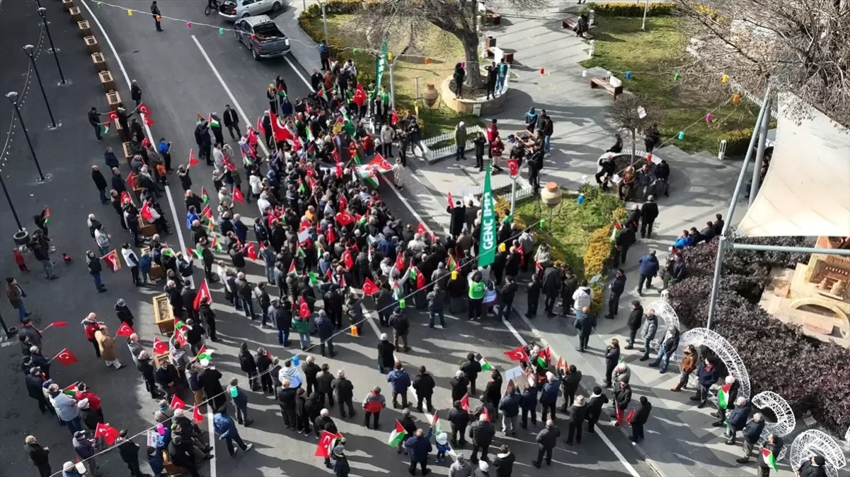 Nevşehir Avanos’ta Gazze’ye Destek Yürüyüşü Gerçekleşti