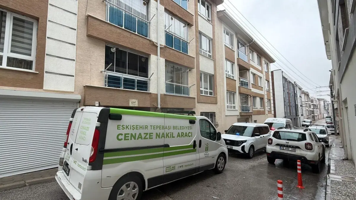 Eskişehir'de Tek Kişilik Evinde Şüpheli Ölüm: Soruşturma Başlatıldı