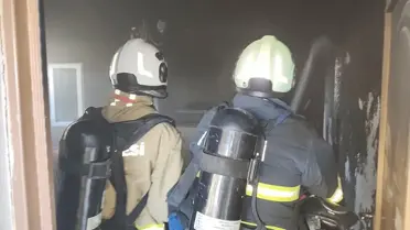 Yangın sonrası evin dış görüntüsü