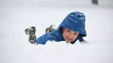 Demirci Sarıçayır’da yoğun kar yağışı sonrası oluşan manzara