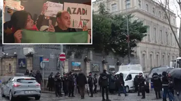 İran Konsolosluğu önünde toplanan grup