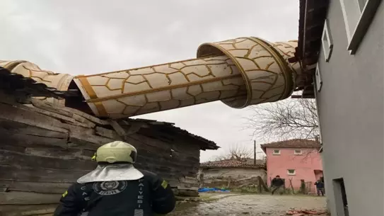 Kocaeli'de Şiddetli Fırtına Sebebiyle Taşımalı Eğitim Bir Gün Ertelendi