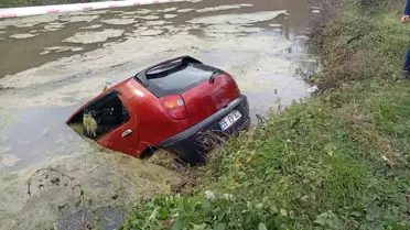 Samsun'da devrilen otomobilin görüntüsü