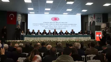 Toplantı Salonu ve Katılımcılar