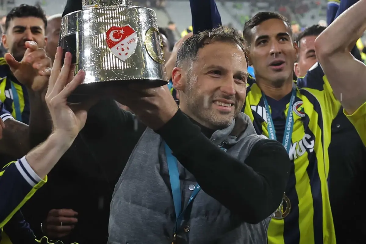 Alman medyası Fenerbahçe'yi överken Sane ve Gündoğan’a eleştiriler yağdırdı