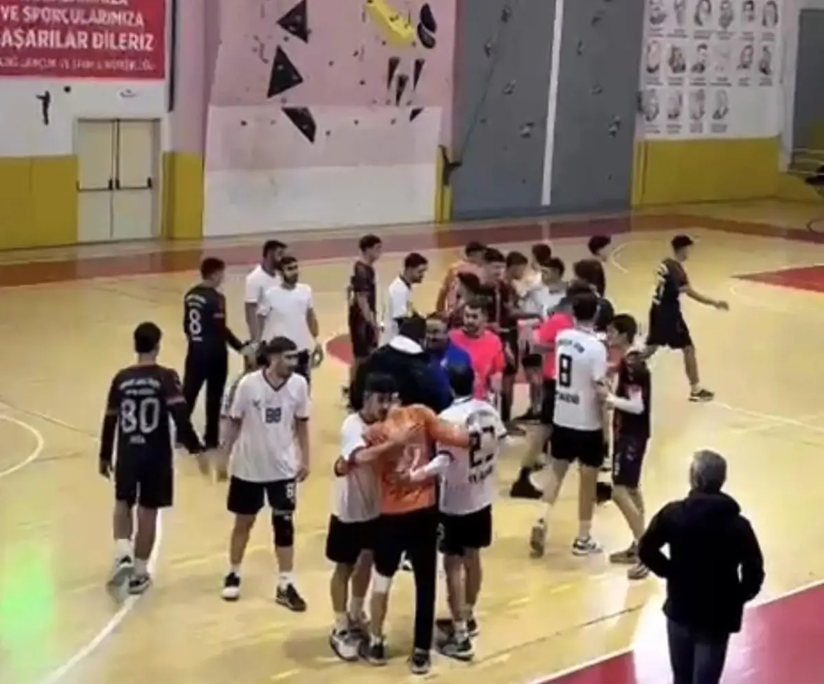 Elazığ Gençlik Spor Kulübü, Osmaniye'yi 44-34 Yenerek 2. Lig'de 5. Zaferini Aldı