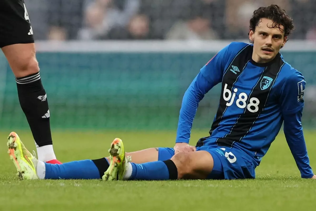 Bournemouth'un Golcü Enes Ünal, FA Cup Maçında Tekrar Sakatlandı