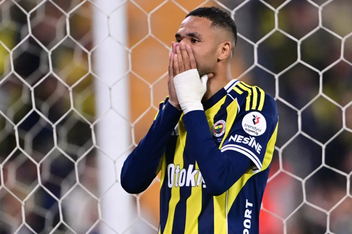 Fenerbahçe Taraftarından En-Nesyri'ye Sessizlik Tepkisi: Sosyal Medyada Neden Paylaşım Yapmadı?