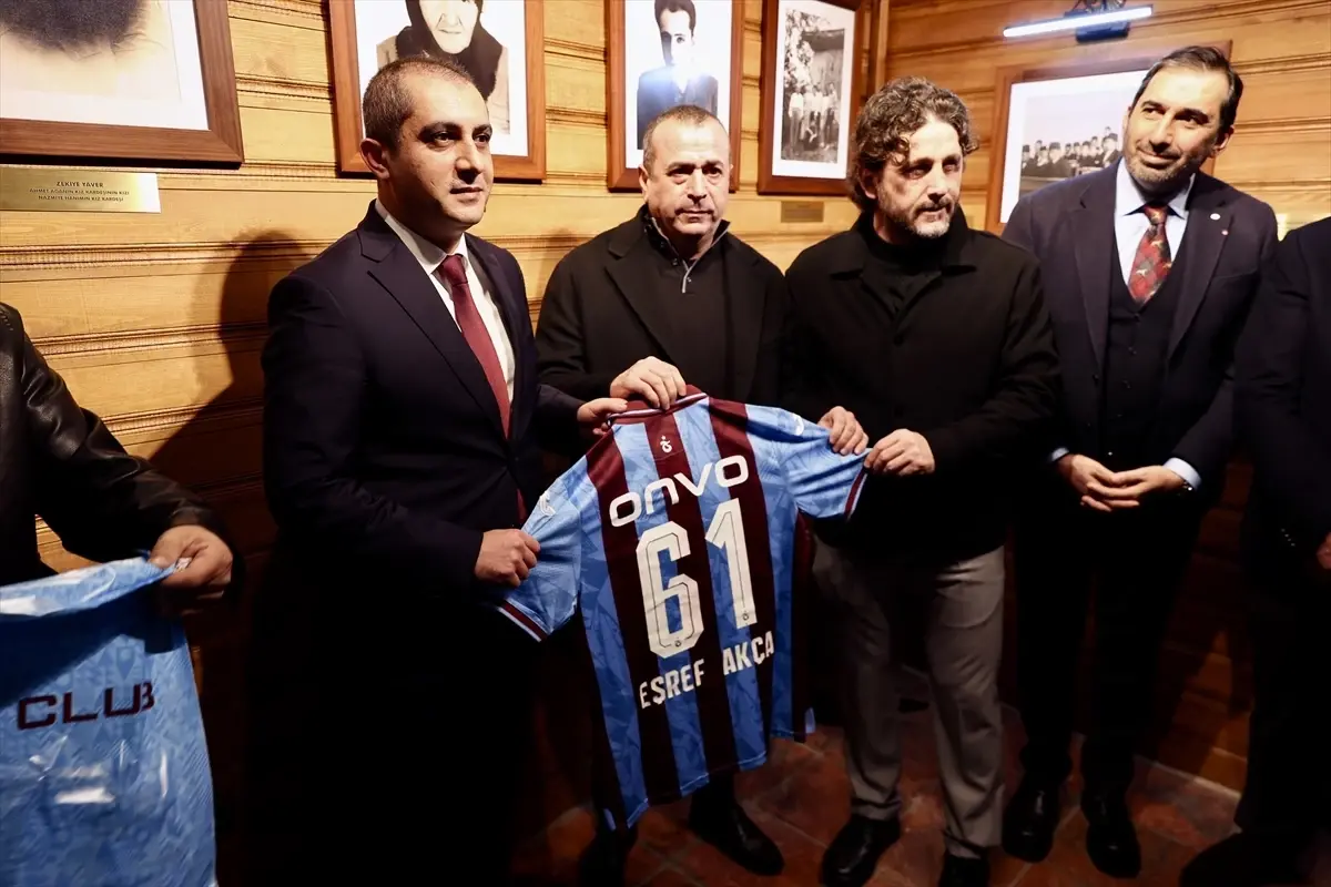Trabzonspor Ekibi Sürmene'deki Baştımar Ailesi Müzesi'ni Keşfetti