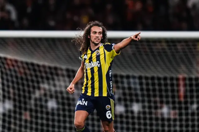 Matteo Guendouzi sahada