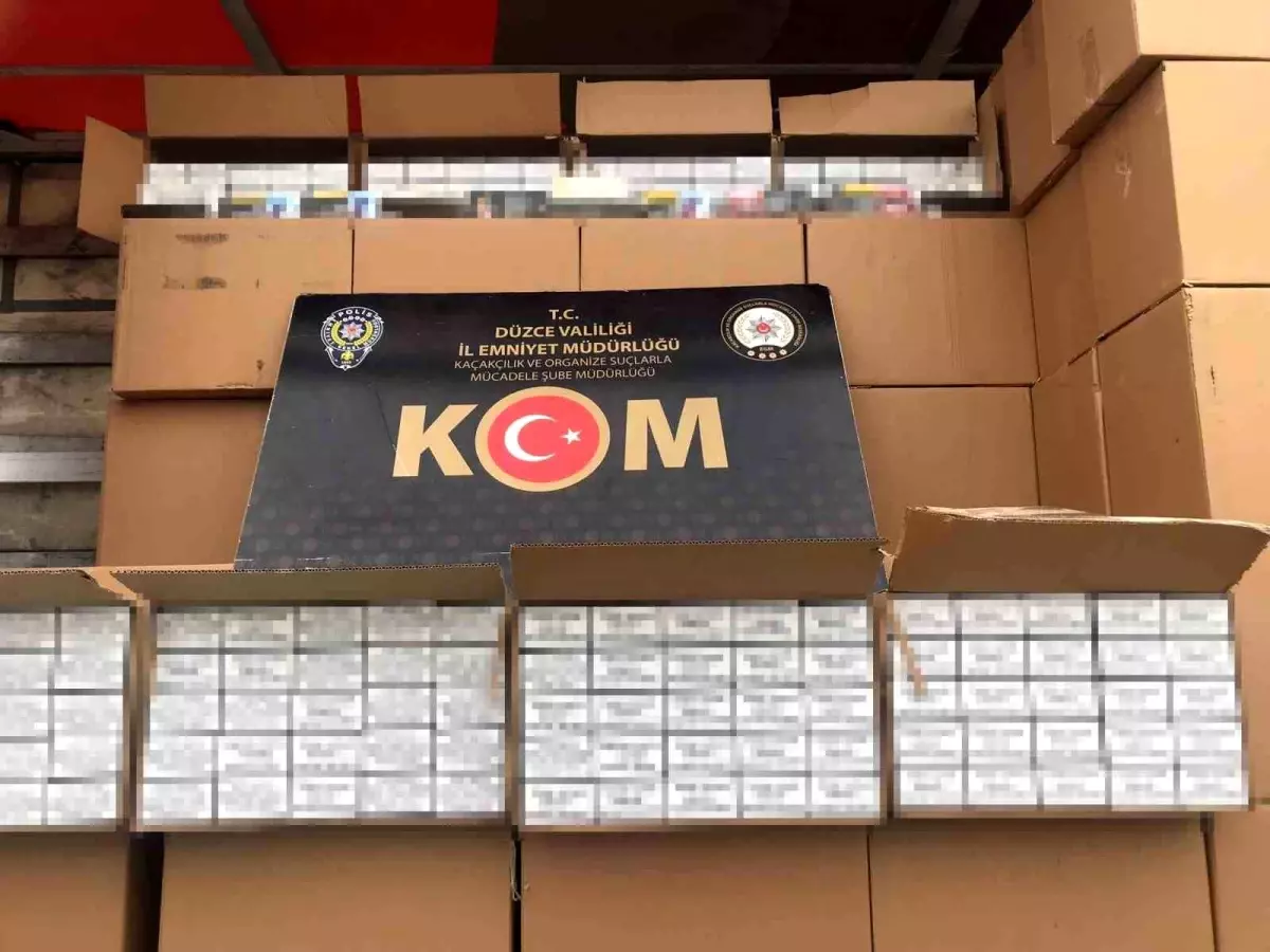 Düzce'de 1,2 Milyon Makaron Ele Geçirildi: 9 Şüpheli Gözaltında