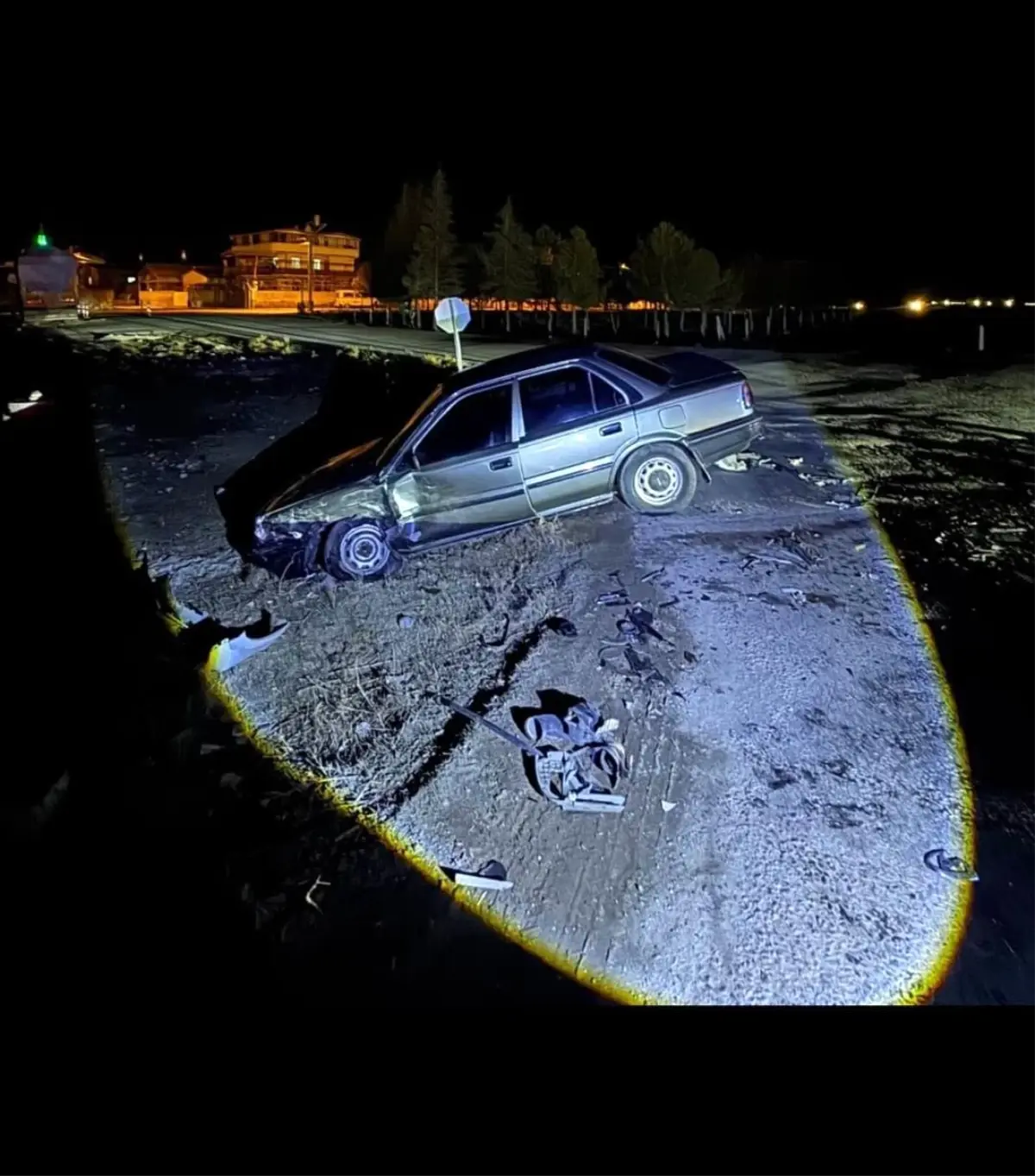 Karapınar'da İki Araç Çarpıştı: 2 Yaralı ve Kaçan Sürücü Yakalandı