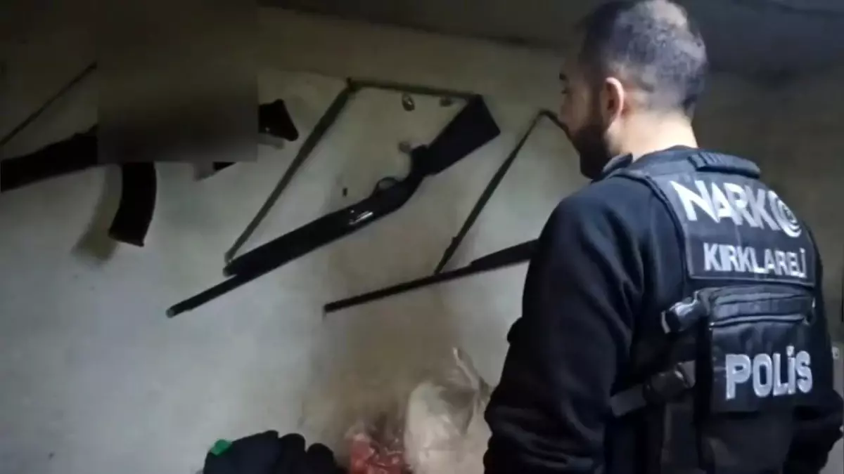 Lüleburgaz’da Silah ve Uyuşturucu Operasyonu: 3 Şüpheli Tutuklandı