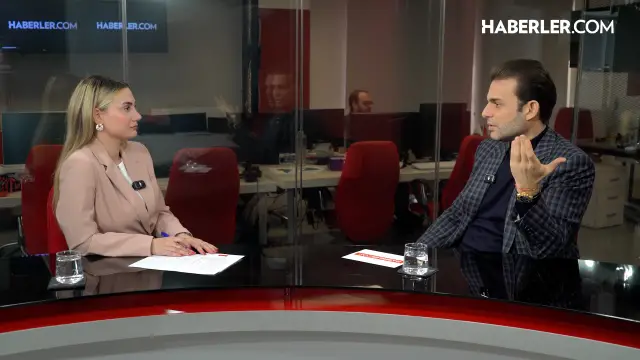 Aslan'ın sahne arkası fotoğrafı