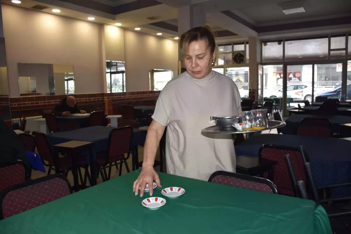 Jale Büyükdemir Kahveciler Esnaf Odası'na Yeni Lider Olarak Seçildi