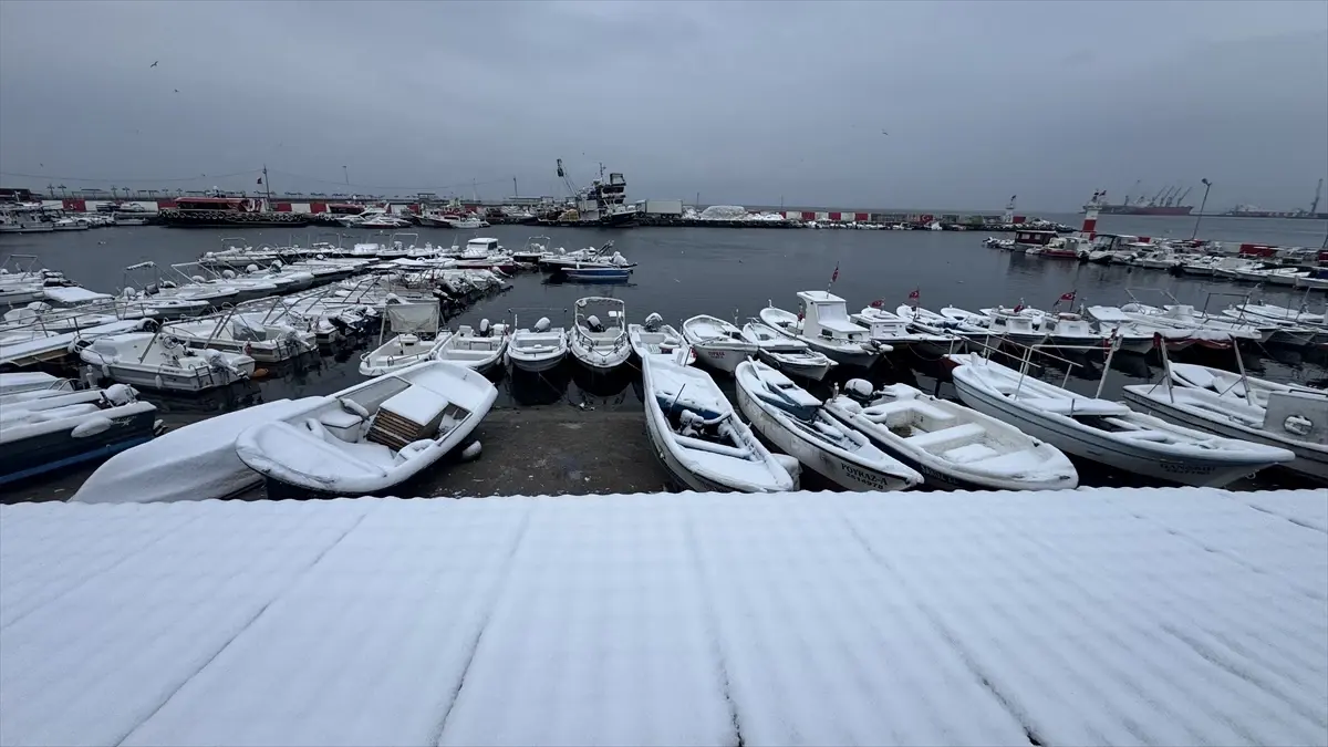 Tekirdağ’da Beyaz Bir Kış Masalı: Kar Manzaraları ve Çocukların Neşesi