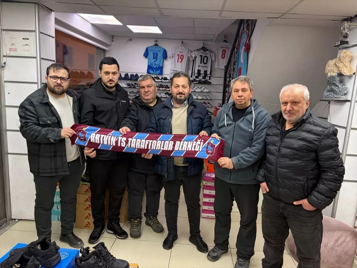 Sertaç Güven, Artvin’de Trabzonspor Taraftarlarıyla Görüştü