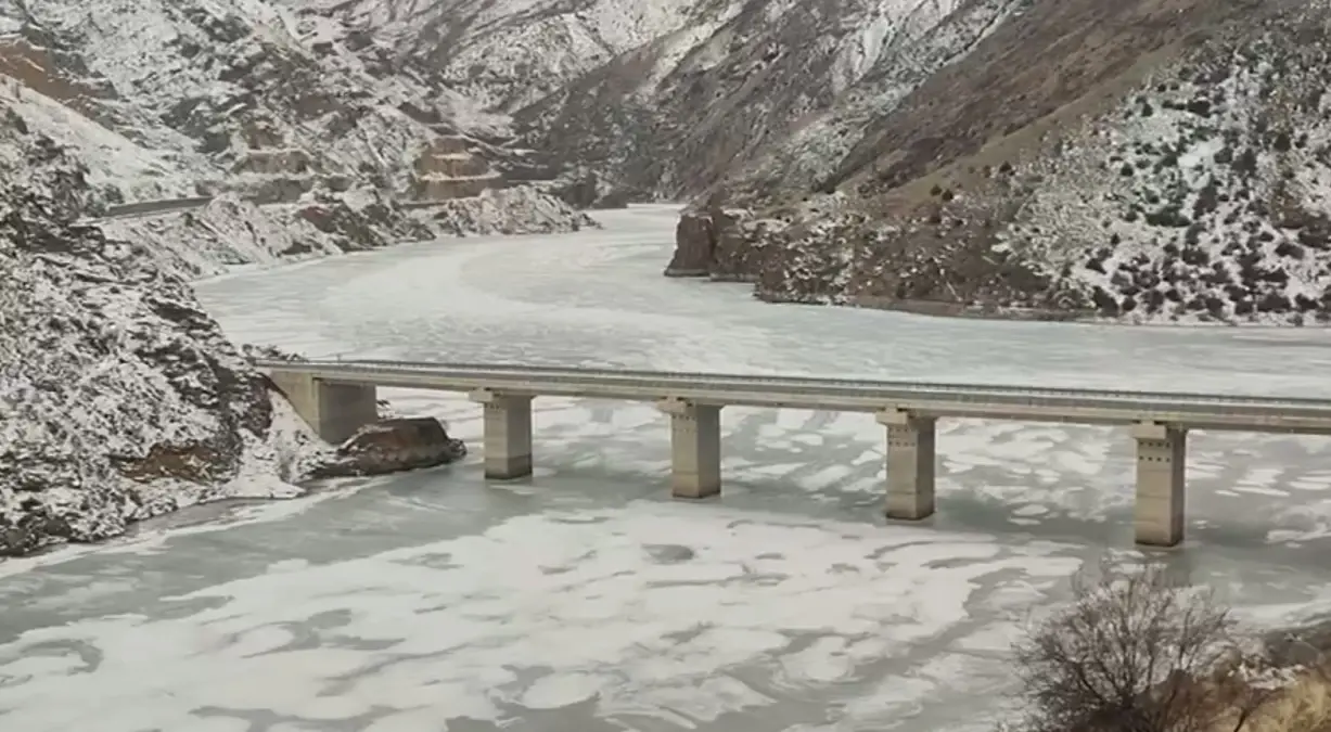 Çoruh Nehri Buzla Kapandı: Kışın Şaşırtıcı Görüntüleri