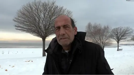 Fırıncının bıraktığı ekmek ve hayvanlar