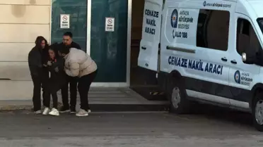 Kaza sonrası araç ve refüje görüntüsü