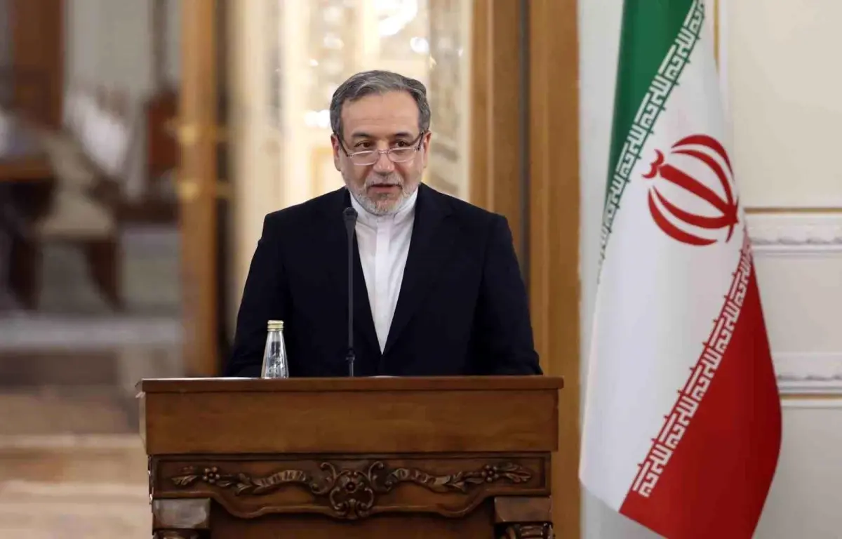 İran Dışişleri Bakanı Arakçı'dan Protesto Durumu Açıklaması: Kontrol Altında