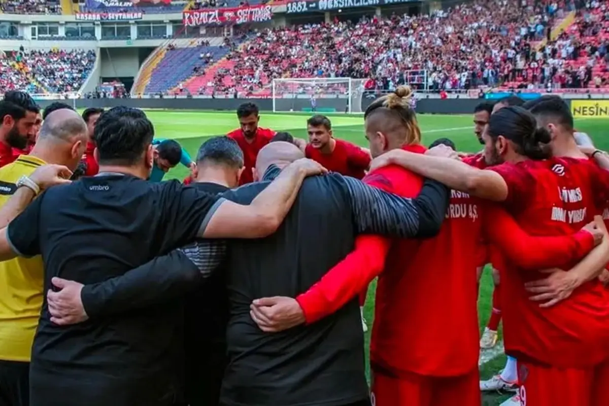 Yeni Mersin İdmanyurdu, mali kriz yüzünden Menemen FK deplasmanına çıkamadı