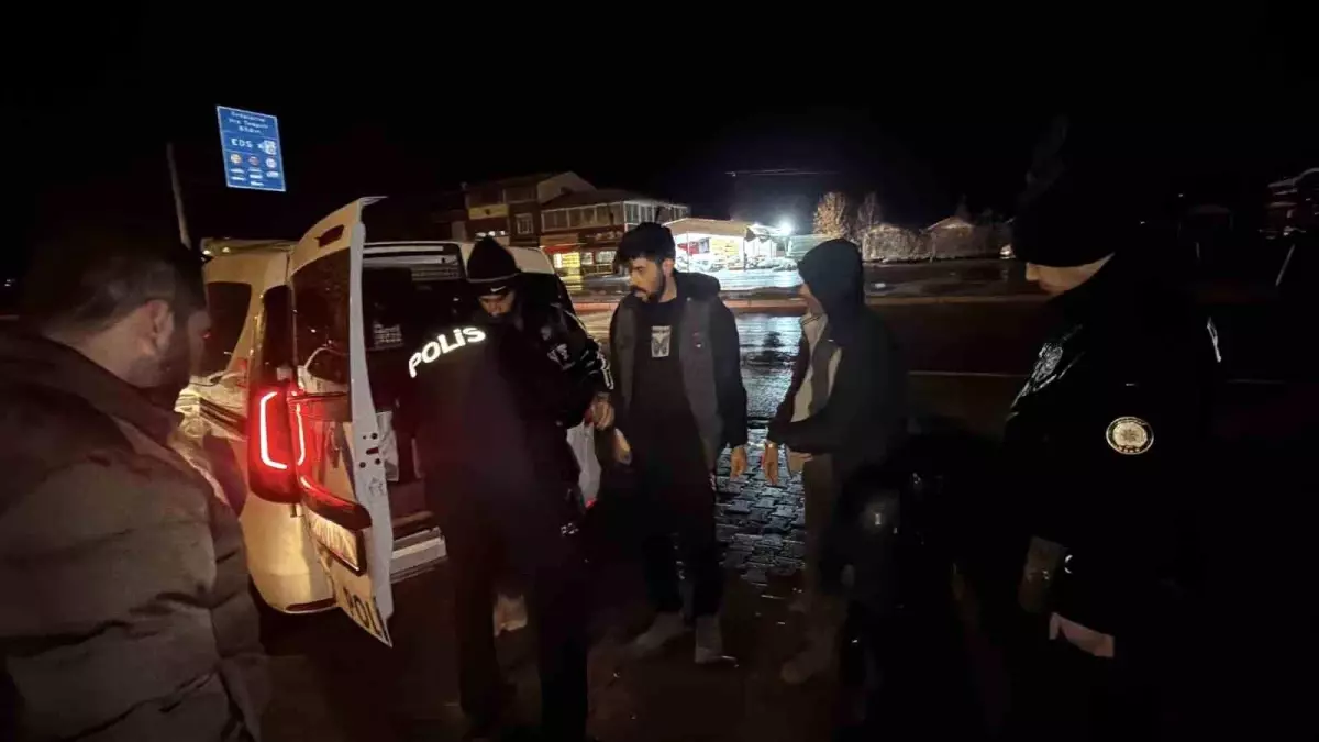 Tokat’ta Kaçak Göçmen Taşıyan Sürücü 4 Bin Dolar Ücretle Tutuklandı