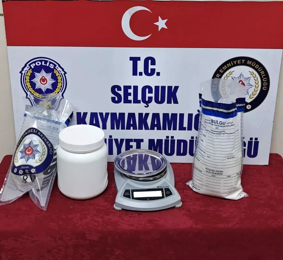 Selçuk’ta Uyuşturucu Kaçakçılığına Büyük Operasyon: 4 Şüpheli Yakalandı