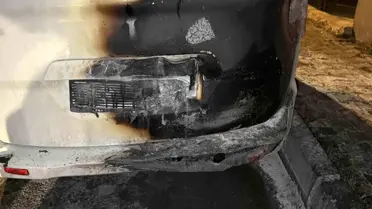 Arnavutköy'de Park Halindeki Otomobilde Şiddetli Yangın