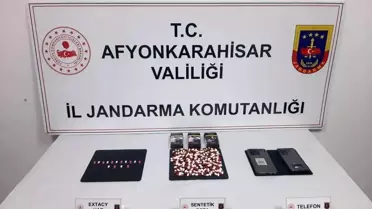 Afyonkarahisar’da Jandarma, 181 Hap Ele Geçirerek 2 Şüpheliyi Tutukladı
