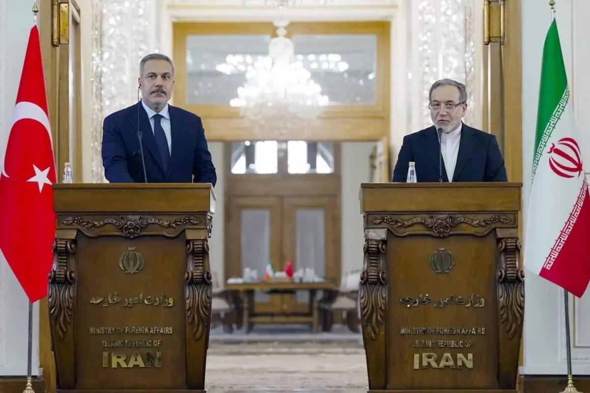 Fidan, İran ve ABD Temsilcileriyle Kritik Görüşmeler Gerçekleştirdi