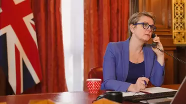 İran ve İngiltere arasında diplomatik gerilim