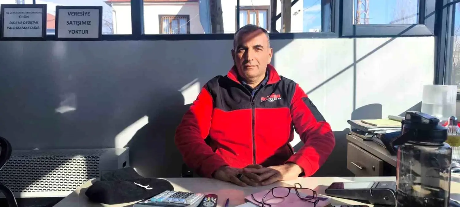 Van’da Şiddetli Soğukta Elektrik Kesintileri Vatandaşları Zor Duruma Sokuyor