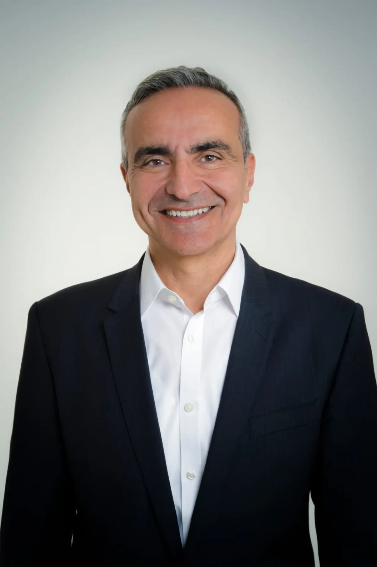 Knauf, Murat Akyıldız'ı Global Yönetici Ortak Olarak Atadı ve 250 Milyon Euro Yatırımını Açıklıyor