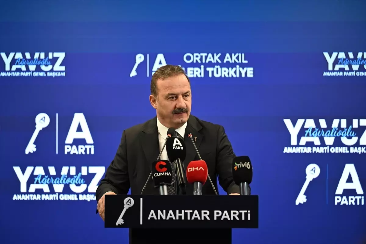 Ağıralioğlu: Yeni Yönetimle Türkiye'nin Geleceği Parlak