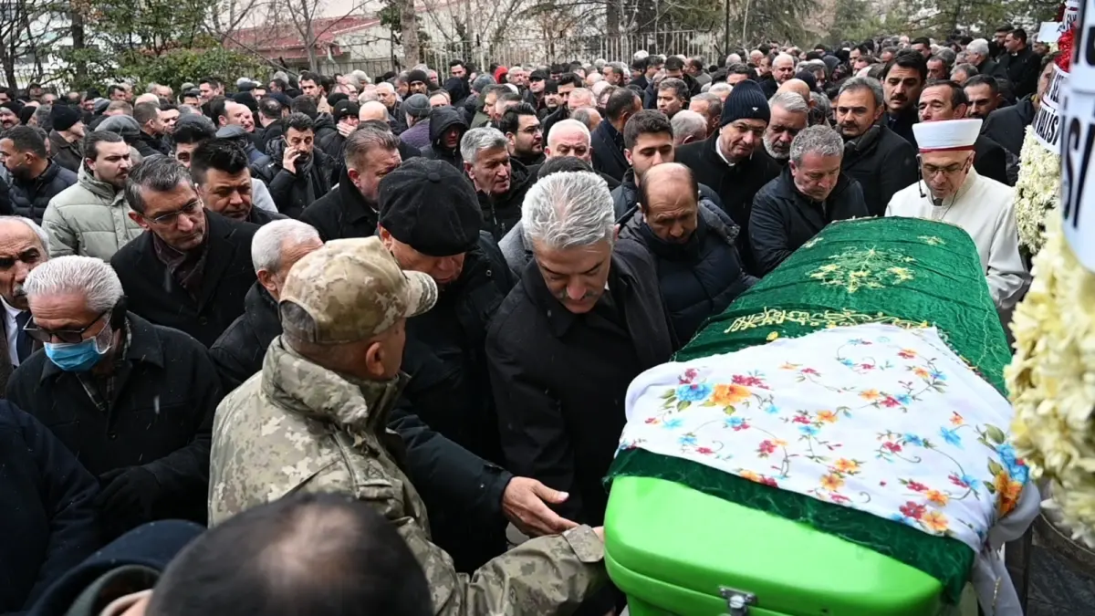 Kırıkkale'de Saygı Duruşu: Nevin Kahraman Son Yolculuğuna Uğurlandı