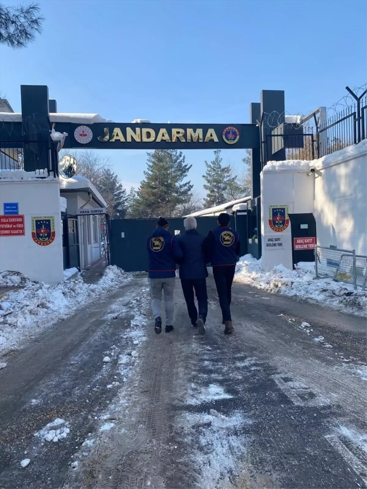 Diyarbakır’da 140 Çocuk Suçlu Gözaltına Alındı: Operasyon Detayları