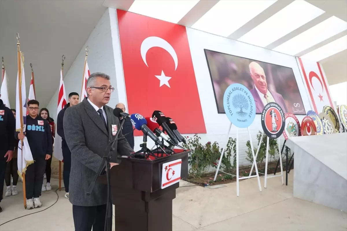 Rauf Denktaş’ın 14. Ölüm Yıldönümü Lefkoşa’da Anıldı