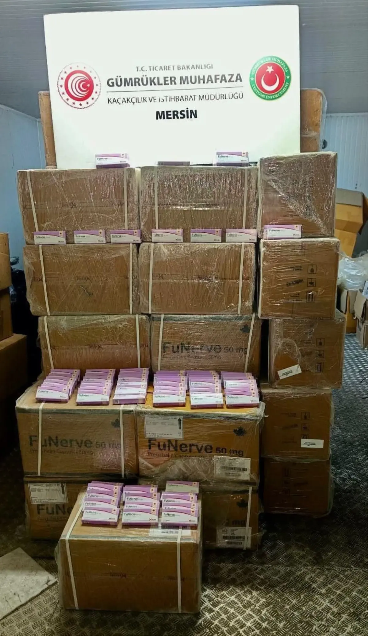 Mersin Limanı'nda 280 Bin Adet Sentetik Ecza Ele Geçirildi