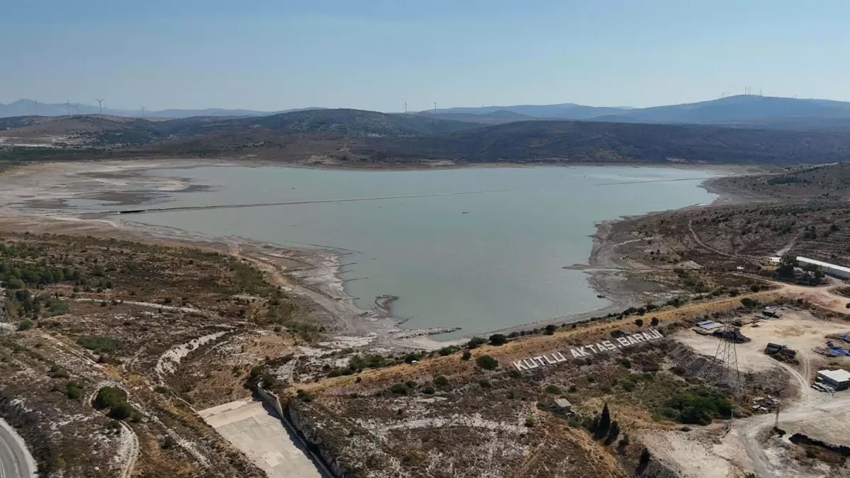 İzmir'in Tahtalı Barajı'nda Su Seviyesi %1'e Düştü: Kuraklık Endişeleri Artıyor