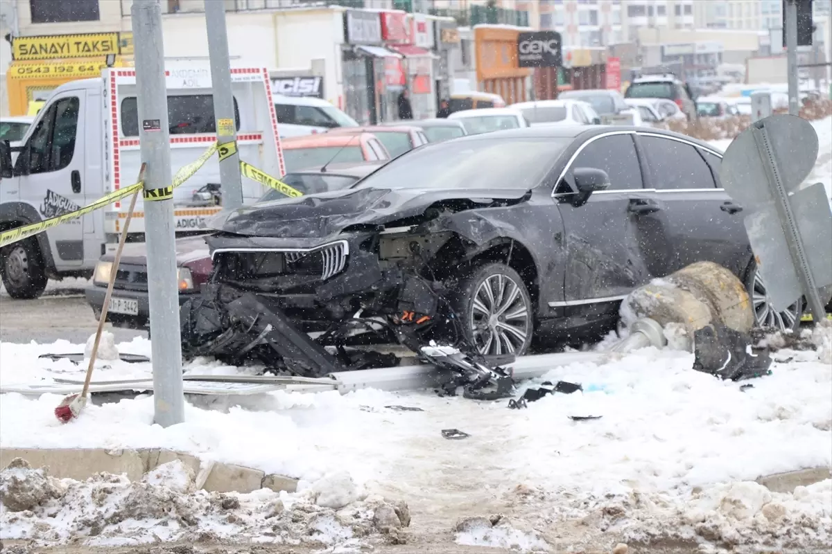 Yozgat'ta Şok Trafik Kazası: 1 Kişi Hayatını Kaybetti