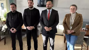 Mandacı ve basın mensupları