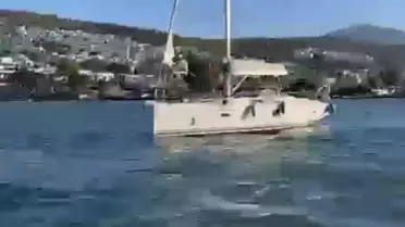 Fırtına sonrası kurtarılan yelkenli tekne