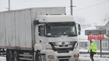 D-100 yolu yeniden açıldı