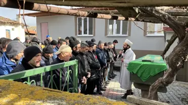 Çankırı’da Esra Muratoğlu’nun Cenazesi Yapıldı, Annesi ve Sevgilisi Gözaltında