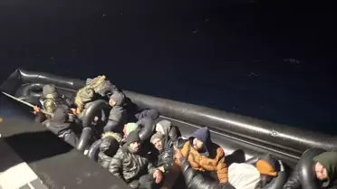 Kurtarılan göçmenlerin fotoğrafı