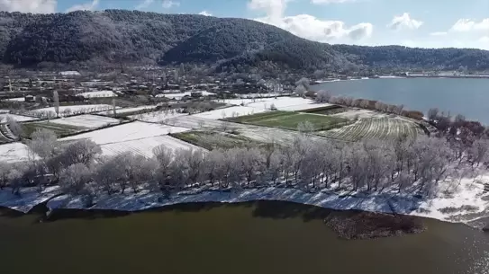 Karla kaplı Gölcük bölgesi