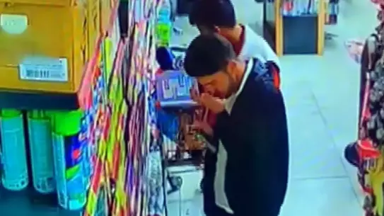 Adana’da Markette Deodorant Çalan Gençler Yakalandı: Pişmanlıkları Gündeme Baktı