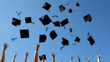 Üniversite sınıflarında yeni takvim