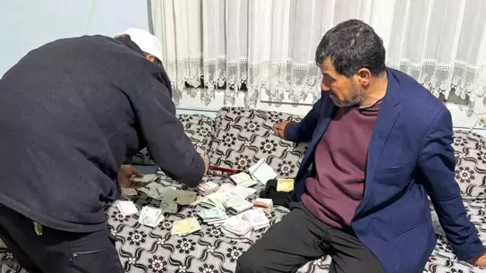 Emin Mengelli'ye teslim edilen para çantası